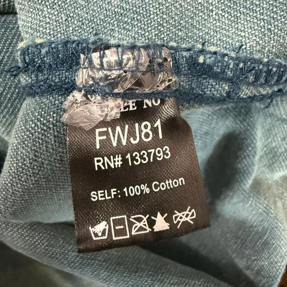 POL Frayed Denim Shacket Jacket Size L Blue Snap Front Distressed Western Style - Picture 9 of 10